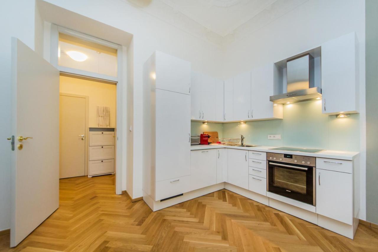 Apartment Opera Prague