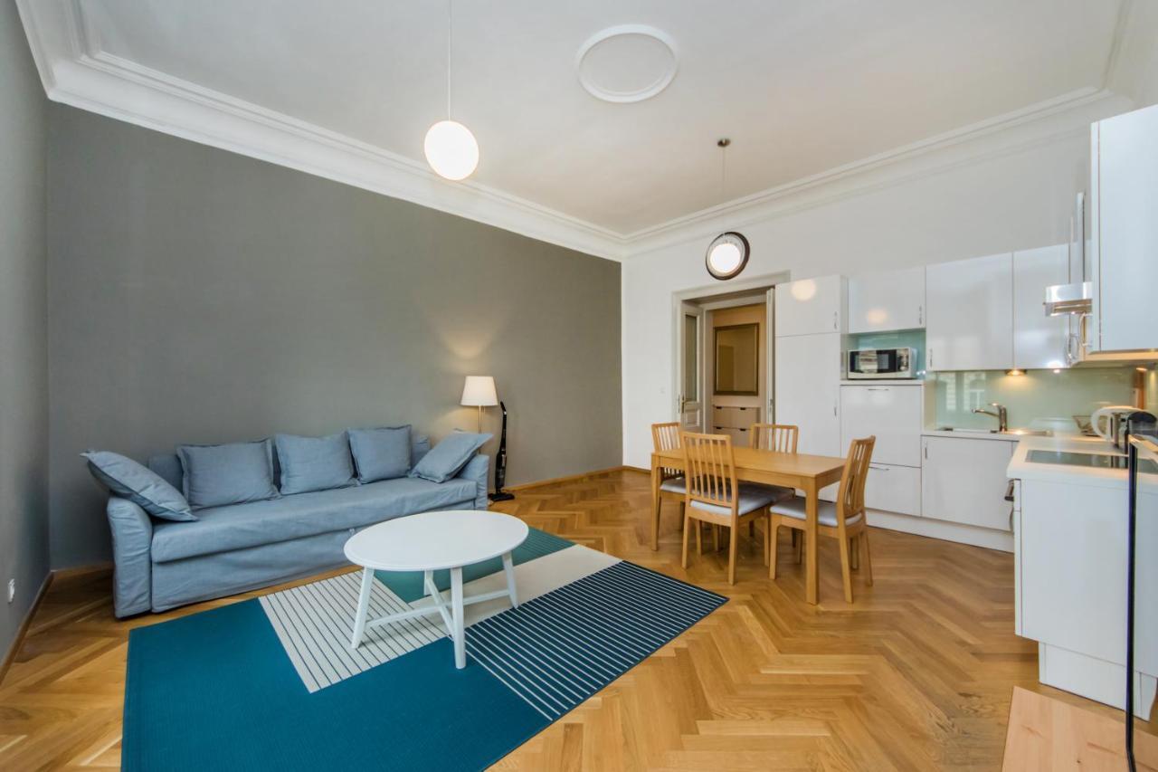 Apartment Opera *